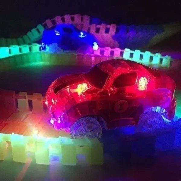Pista de Auto Flexible Luminosa SHINE 125 Piezas con Auto Luminoso